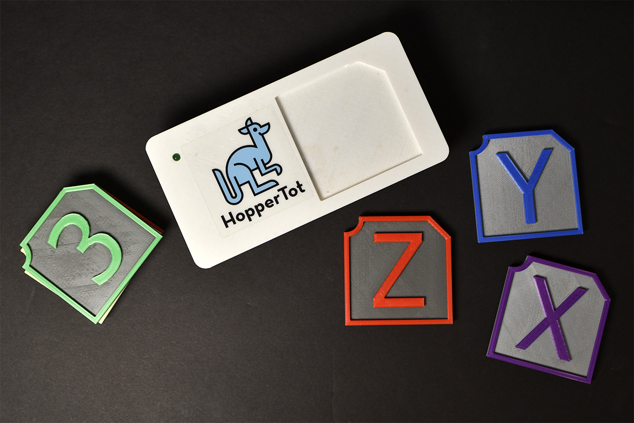 HOPPERTOT&trade; tile reader device